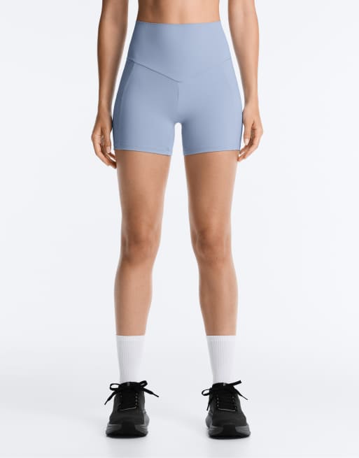 OYSHO 10cm compressive pocket high rise hot pants in blue, 2 of 7