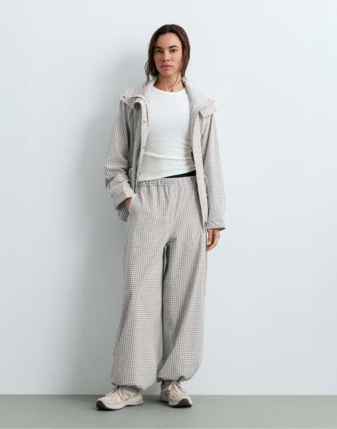 OYSHO 10k waterproof balloon trousers in black and white - view 1