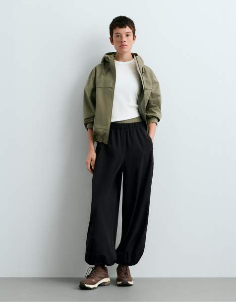 OYSHO 10k waterproof balloon trousers in black - view 1