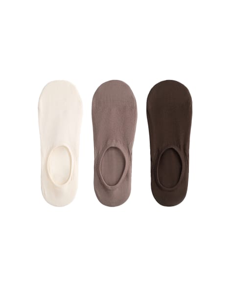 OYSHO 3 Paar hoch geschnittene unsichtbare Sportsocken aus Polyamid-Mix in Braun - view 1