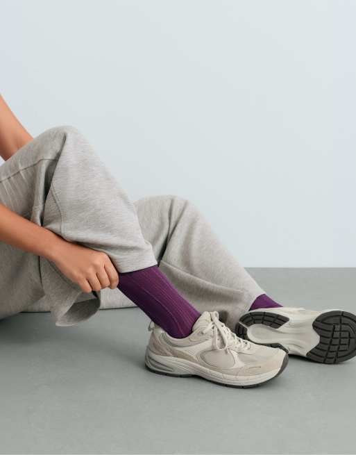 OYSHO 3 Paar klassische Socken mit Lochmuster aus Viskosemix in dunklem Pflaumenton, 3 von 4