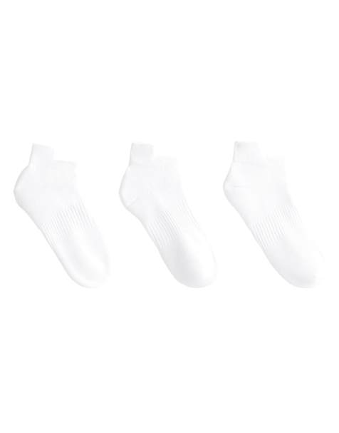 Oysho – 3 Paar Sport-Sneakersocken aus Baumwollmix in Weiß mit Fersenlasche - view 1