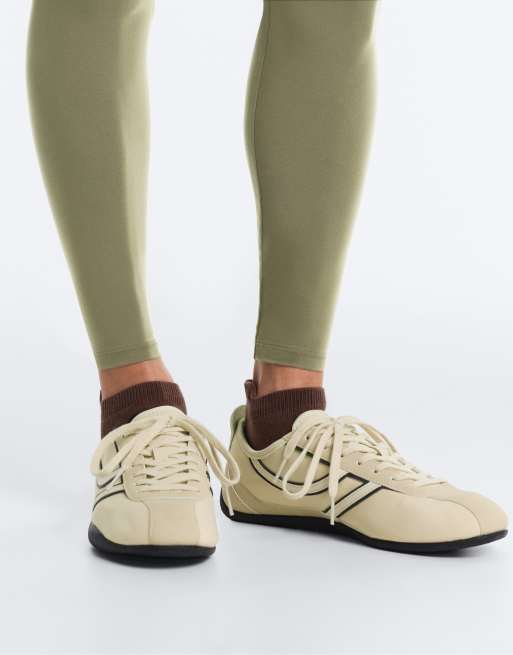 OYSHO 3-pack sportstrumpor i bomullsmix för sneakers med hälflik i brunt, 3 av 4
