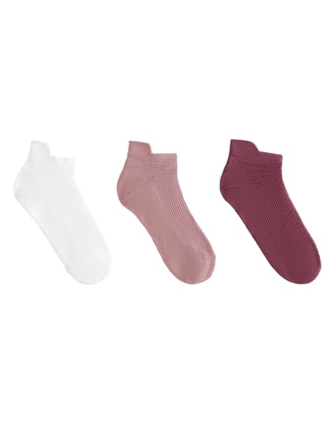 Oysho - 3 paia di calzini sportivi in misto poliammide con tassello sul tallone color rosa-malva - view 1