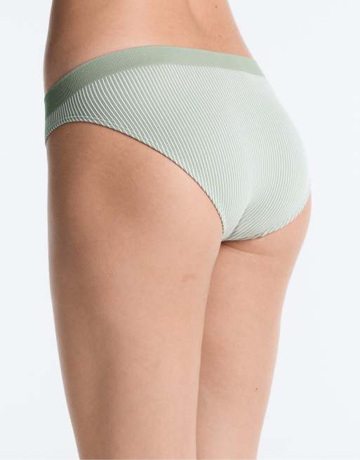 OYSHO 3 seamless soft-touch openwork classic briefs in green, 5 of 7