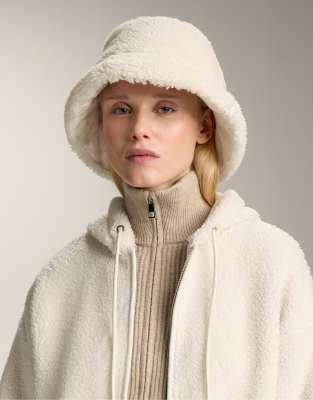 OYSHO - Anglerhut aus Lammfellimitat in Ecru-Neutral