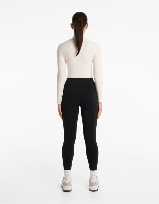 OYSHO Ankle-length high-rise super-extra-warm seamless 70cm leggings in black, 4 of 4