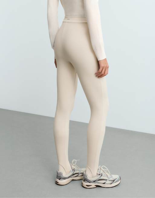 OYSHO Ankle-length high rise warm stirrup leggings in ecru, 4 of 6
