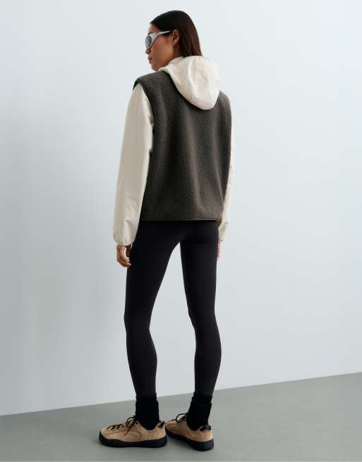 OYSHO Ankle-length super high rise extra warm seamless leggings in black, 2 of 5