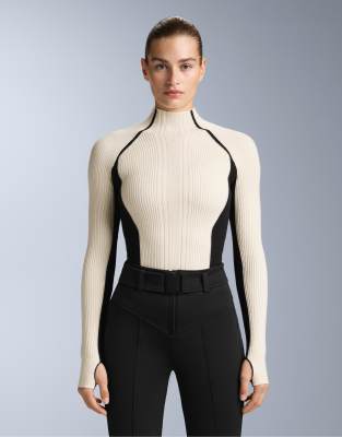 OYSHO - Baselayer-T-Shirt aus kontrastierendem Rippstrick in Schwarz