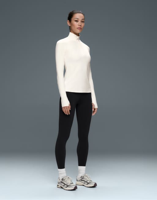 OYSHO – Baselayer-T-Shirt in Wollweiß mit kurzem Reißverschluss, 2 von 7