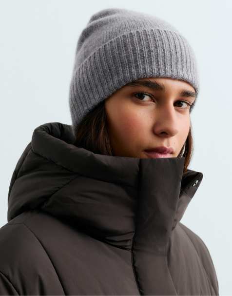 OYSHO berretto lavorato a maglia 100% cashmere in grigio chiaro mélange - view 1