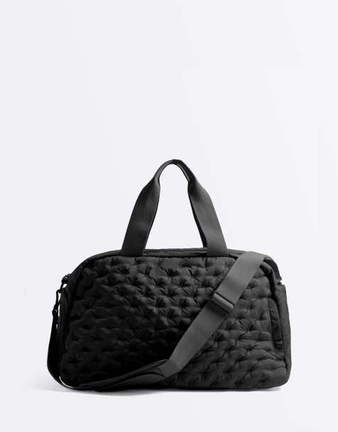 OYSHO borsa sportiva tecnica imbottita nera - view 1