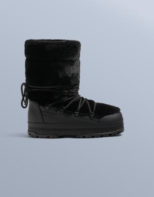 Oysho - Bottes techniques lacées en fausse fourrure - Noir