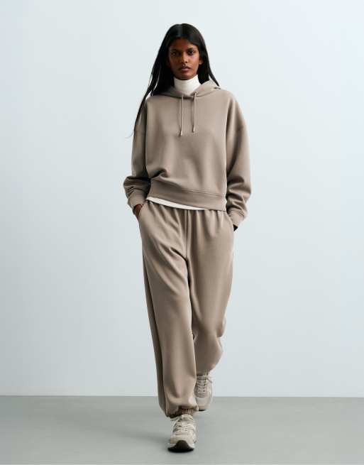 OYSHO Boxy-Sweatshirt aus angerautem Modal in Hellbraun, 5 von 7