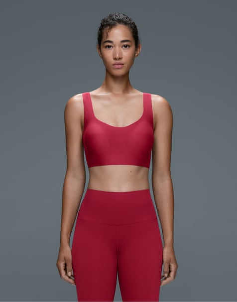 OYSHO brassière de sport maintien moyen Perfect-adapt avec bonnets en rouge - view 1