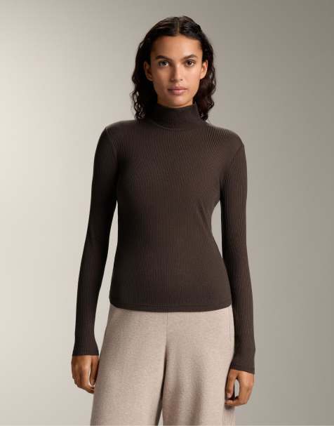 OYSHO - Brun højhalset ribstrikket T-shirt i lyocell - view 1