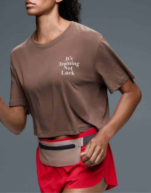 OYSHO – Brun, kort t-shirt med boxig passform och text i boxig passform, 3 av 6