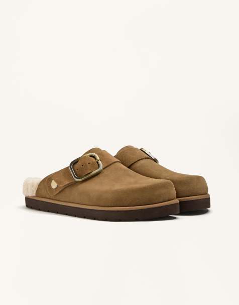 OYSHO Buckled split-leather faux shearling clogs in toasted brown - view 1