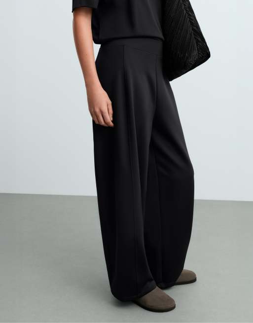OYSHO bukser med neoprenlook, højtaljet cocoon-pasform, sorte, 2 af 4
