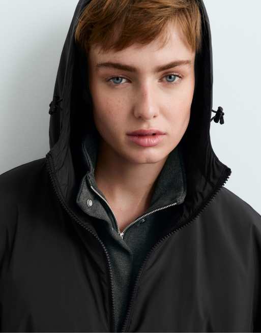 OYSHO Cape-style padded gilet in black, 3 of 6