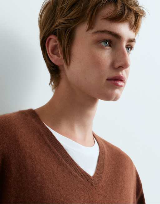 OYSHO cashmere 100% v-neck knit jumper in brown, 3 of 5