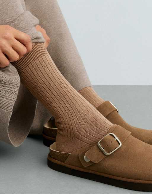 OYSHO Cashmere 15% ribbed modal blend socks in camel, 3 of 4