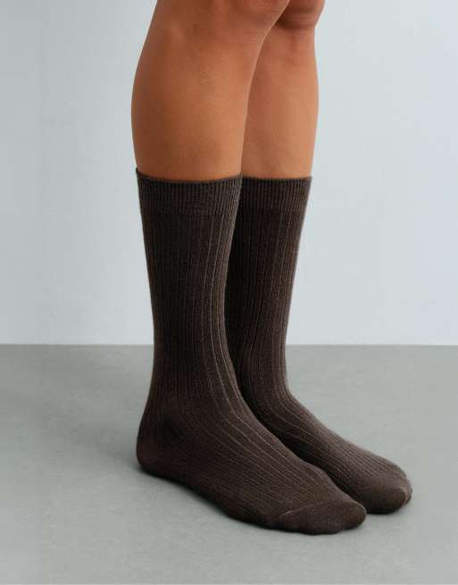 OYSHO Cashmere 15% ribbed modal blend socks in dark brown, 3 of 4