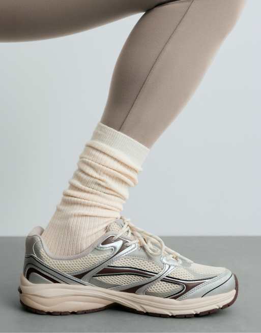 OYSHO Cashmere 17% long socks 61% modal in ecru, 4 of 5