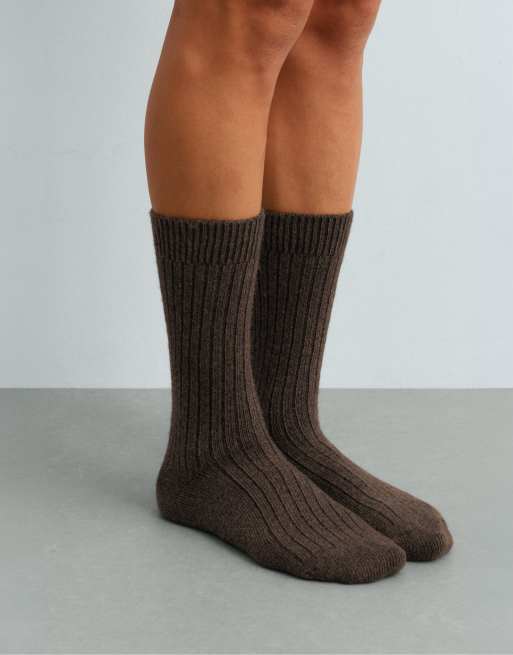 OYSHO Cashmere 18% classic socks in 8% wool in dark brown, 4 of 4