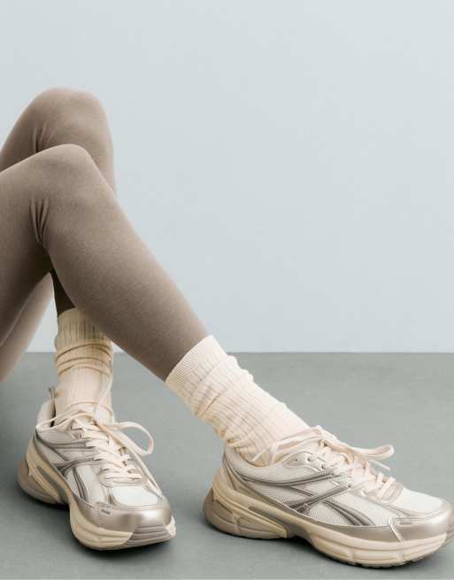 OYSHO chaussettes classiques 15 % cachemire 63 % soie écru, 3 de 4