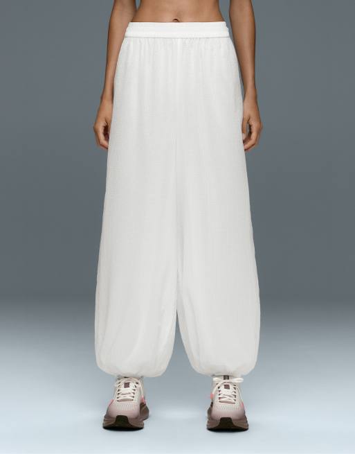 OYSHO Checked technical bloomer trousers in off-white, 2 of 7