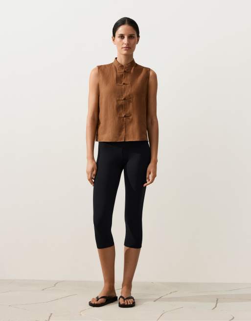 Oysho - Chemise sans manches 100 % lin à col italien et boutons - Marron, 2 de 4