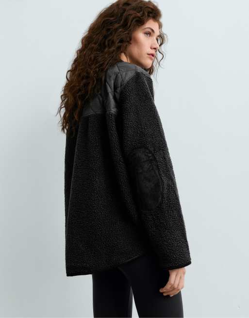 OYSHO Combined faux-shearling jacket in black, 4 of 5