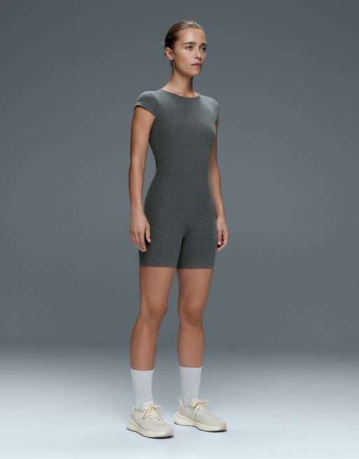 OYSHO combishort Comfortlux chiné à dos nu en gris foncé, 2 de 7