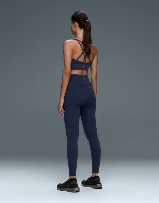 OYSHO - Comfortlux - Brassière de sport à maintien modéré avec bonnets - Bleu marine, 4 de 7