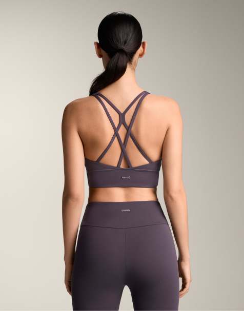 OYSHO - Comfortlux - Brassière de sport maintien intermédiaire avec bonnets préformés - Aubergine foncé - view 1