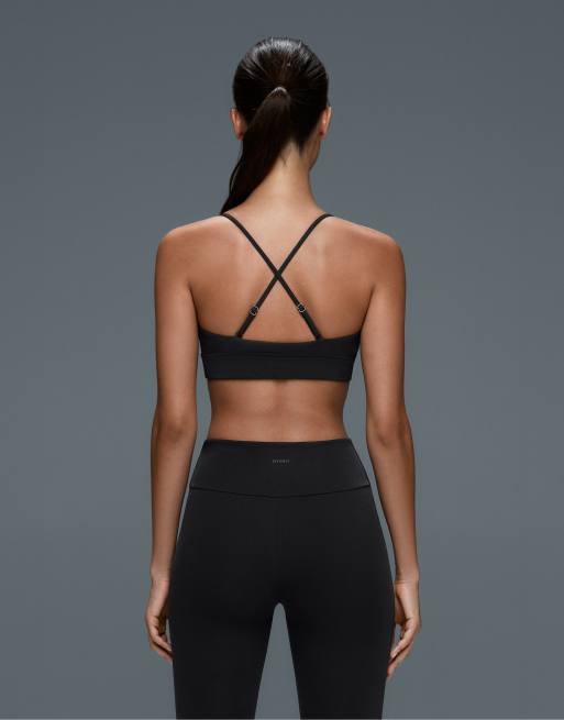 Oysho - Comfortlux - Brassière de sport maintien léger à bonnets triangle - Noir, 3 de 6