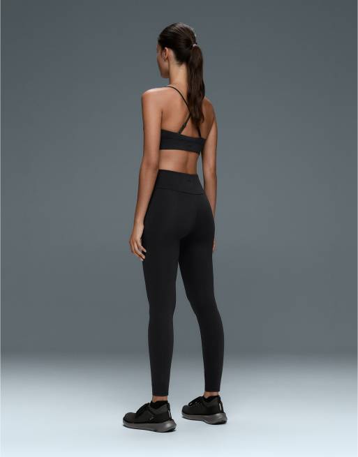 Oysho - Comfortlux - Brassière de sport maintien léger à bonnets triangle - Noir, 4 de 6