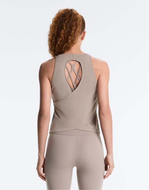 OYSHO – Comfortlux – Brungrå t-shirt med korsade band baktill - view 1