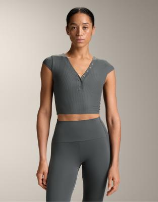 OYSHO - Comfortlux - Geripptes, kurzärmliges T-Shirt in Anthrazit-Grau