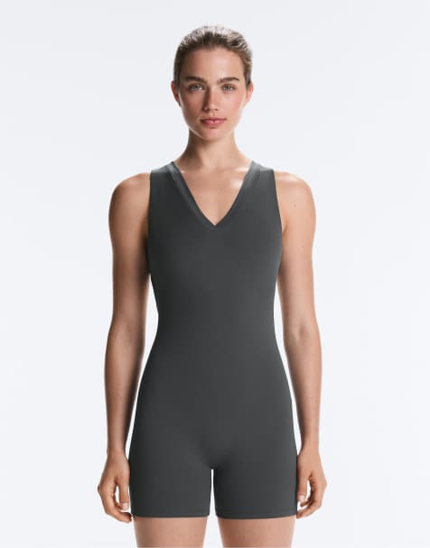 OYSHO - Comfortlux - Gråt kort jumpsuit med åben ryg - view 1