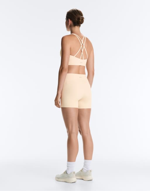 OYSHO Comfortlux High-Rise 10 cm Hot Pants in Sand, 4 von 7