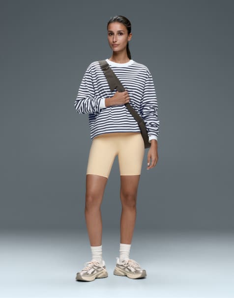 OYSHO Comfortlux High-Rise 20 cm Leggings-Shorts in Cremeweiß - view 1