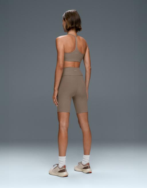 OYSHO Comfortlux high-rise 20cm short leggings in brown, 4 of 4