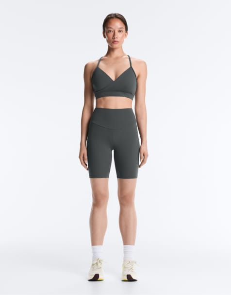OYSHO Comfortlux high-rise 20cm short leggings in grey - view 1