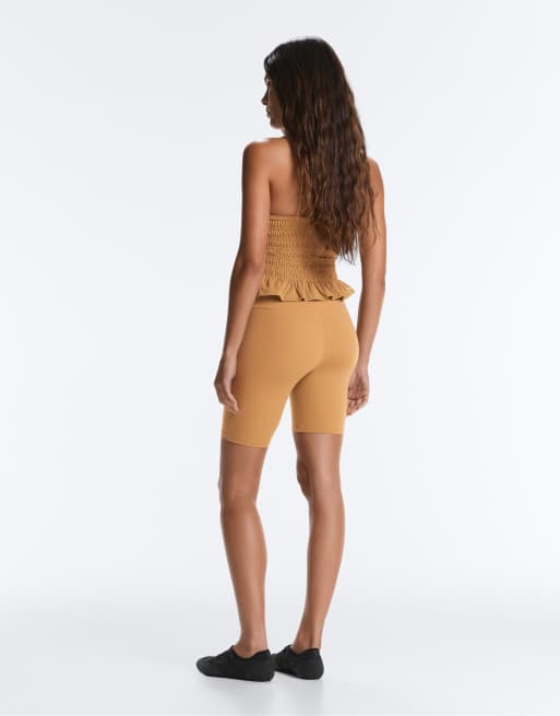 OYSHO Comfortlux high-rise 20cm short leggings in mustard, 4 of 7