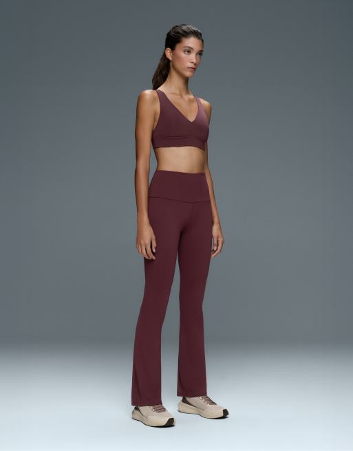 OYSHO Comfortlux high-rise flare trousers in burgundy, 2 of 4