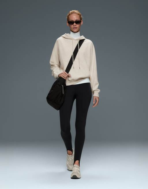 OYSHO Comfortlux højtaljede ankellange leggings med fodstrop i sort, 3 af 6