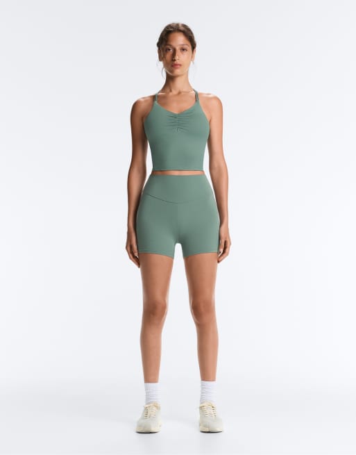 OYSHO – Comfortlux – Hotpants in Grün mit hohem Bund, 10 cm, 2 von 7